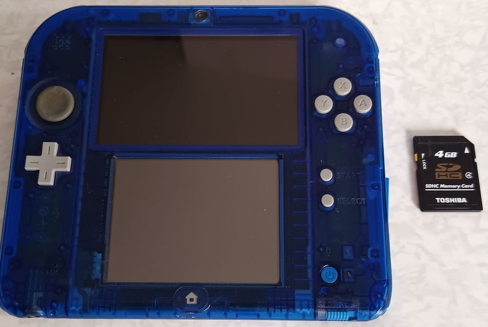 Console NINTENDO 2DS Bleu Transparent Consoles et jeux vidéos