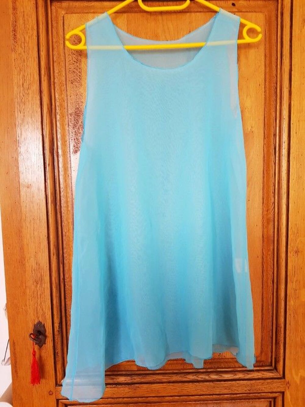 Sur robe ou robe de plage en voile bleu turquoise Vêtements