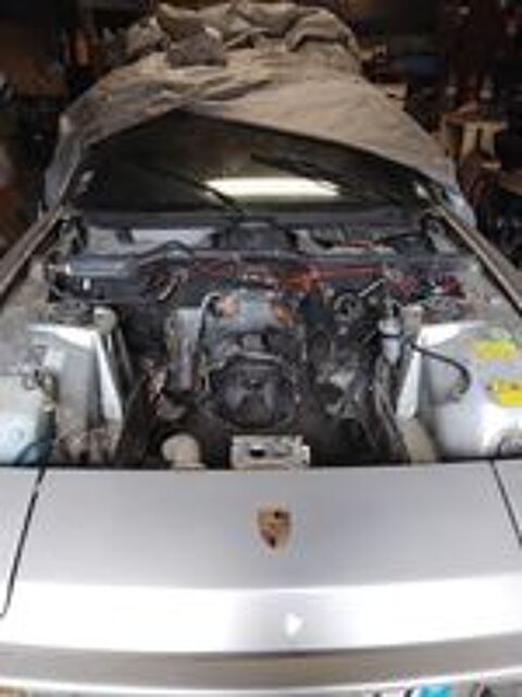 924 2.0 1981 occasion 38350 La Mure