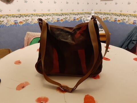 sac marron � bandouli�re 8 Noyon (60)