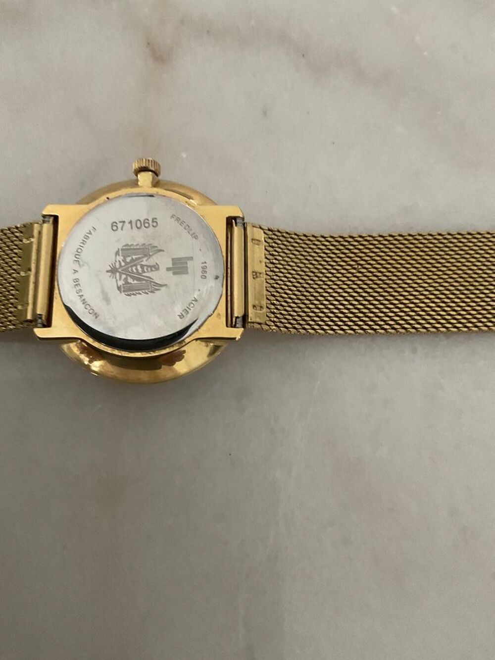 Tr&egrave;s belle montre femme marque LIP Bijoux et montres
