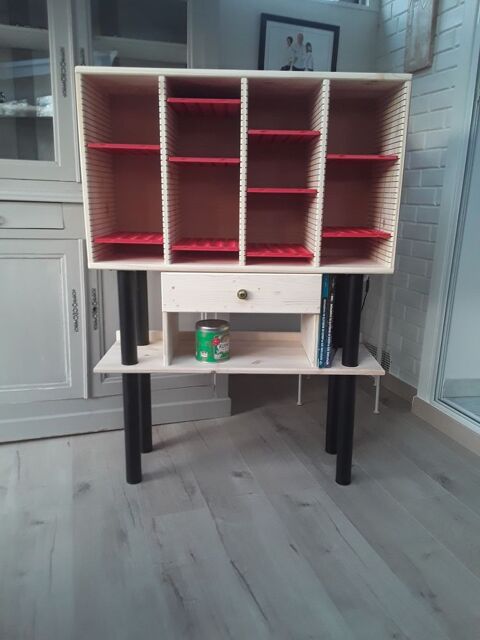 Meuble de rangement capsules de champagne sur pieds 200 Saint-Pierre-l�s-Elbeuf (76)