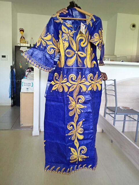 tenue, africaine, Bazin Riches broderie 15 Saint-Germain-l�s-Arpajon (91)