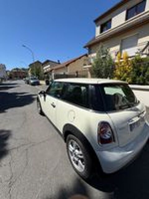 One Hatch 75 ch 2011 occasion 94310 Orly