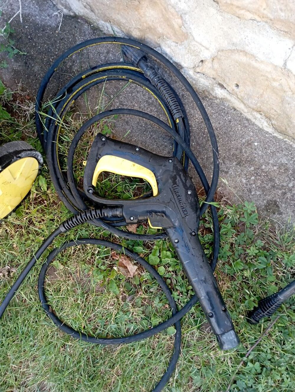 4 roues Michelin Alpin &agrave; mi-usure 
Et cha&icirc;nes Michelin Bricolage