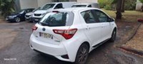 Yaris Hybride Pro 100h Dynamic Business 2018 occasion 97419 La Possession