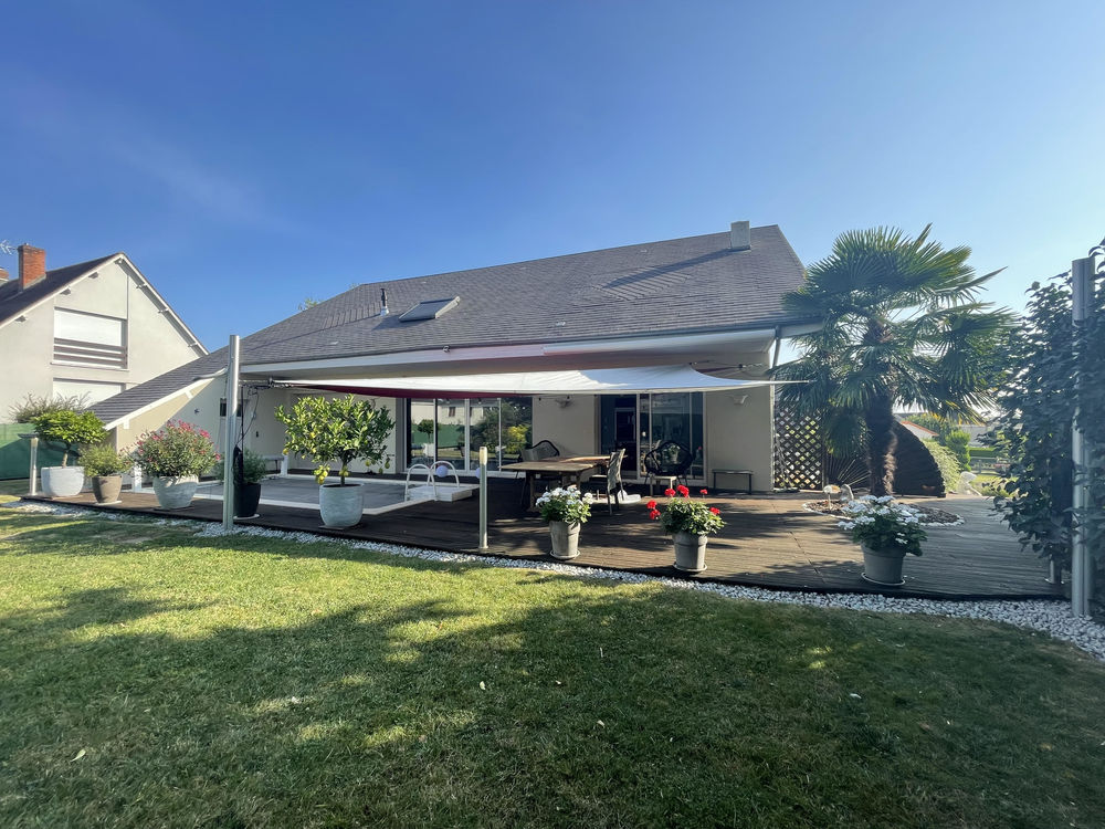 Vente Maison Maison 7 pièces 220 m2+ 80 de garage Saint-doulchard
