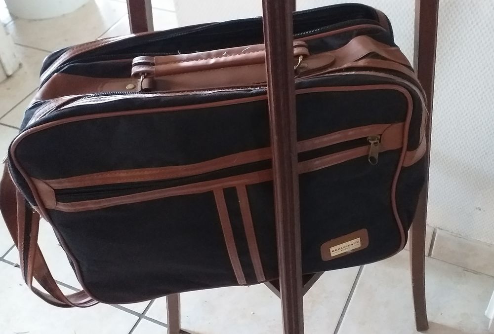 SAC, mallette, sacoche &agrave; bandouli&egrave;re, BEAUGENCY Maroquinerie