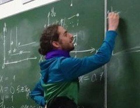 Cours particuliers de maths, physique et informatique 0 91400 Orsay