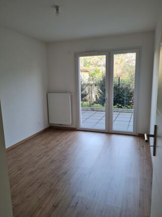  Appartement à louer 2 pièces 46 m²