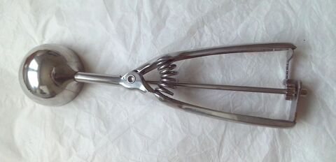 Cuiller portionneuse � glace professionnelle TBE comme neuf  25 Villeurbanne (69)