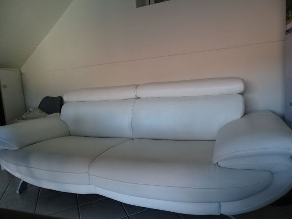 CANAPE CUIR 3 PLACES Meubles