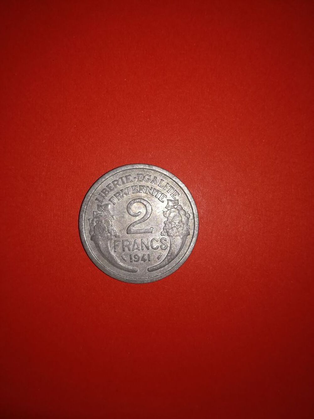 une pi&egrave;ce de deux francs de 1941 en parfaite &eacute;tat 