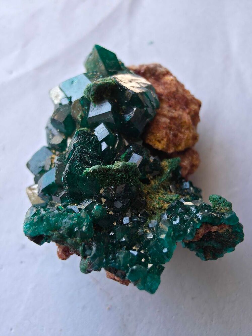 Min&eacute;ral Dioptase brute sur matrice-Collection Katanga RDC-23g 