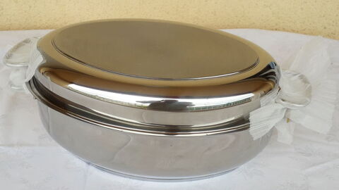 Braisi�re ovale en acier inoxydable
99 Salon-de-Provence (13)