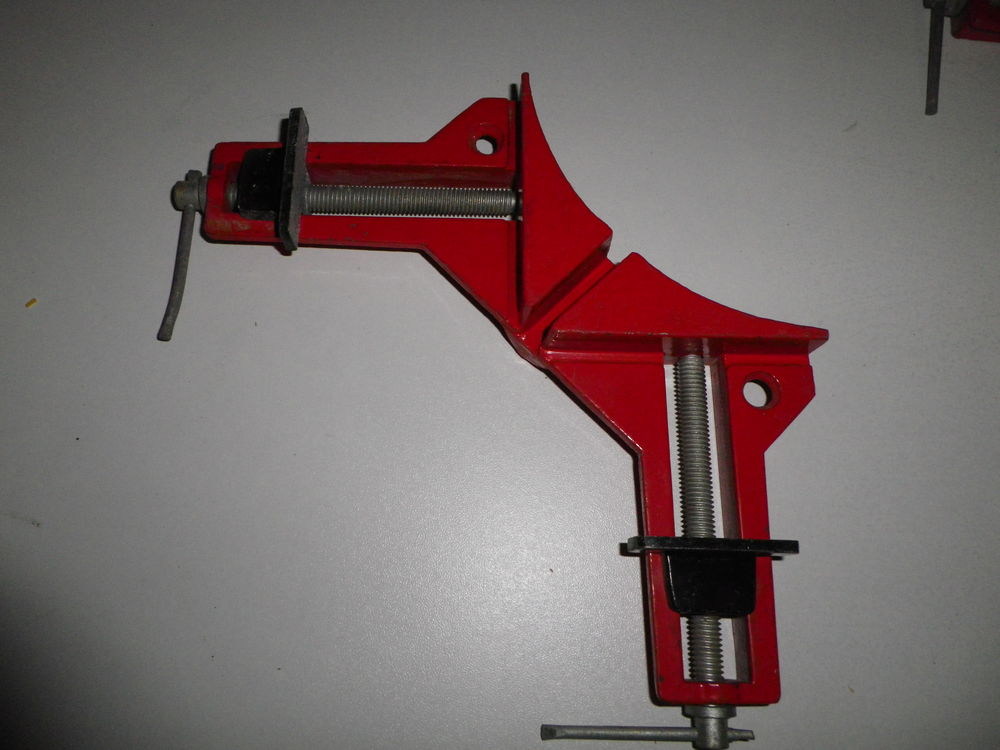 serres joints d angle Bricolage