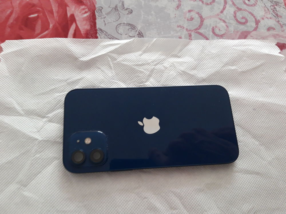 Chassis complet iphone 12 bleu Tlphones et tablettes