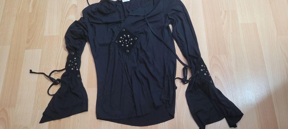 LOT DE VETEMENT FEMME 38/40 V�tements