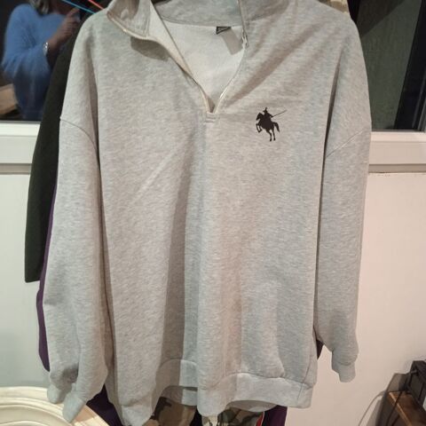 Sweat à capuche gris marque Pull & Bear taille M 4 Saint-Rambert-d'Albon (26)