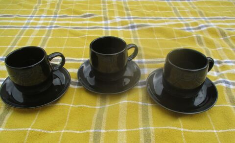Lot de 3 Tasses avec Soucoupes de la Couleur Noire 6 La Fert-Alais (91)