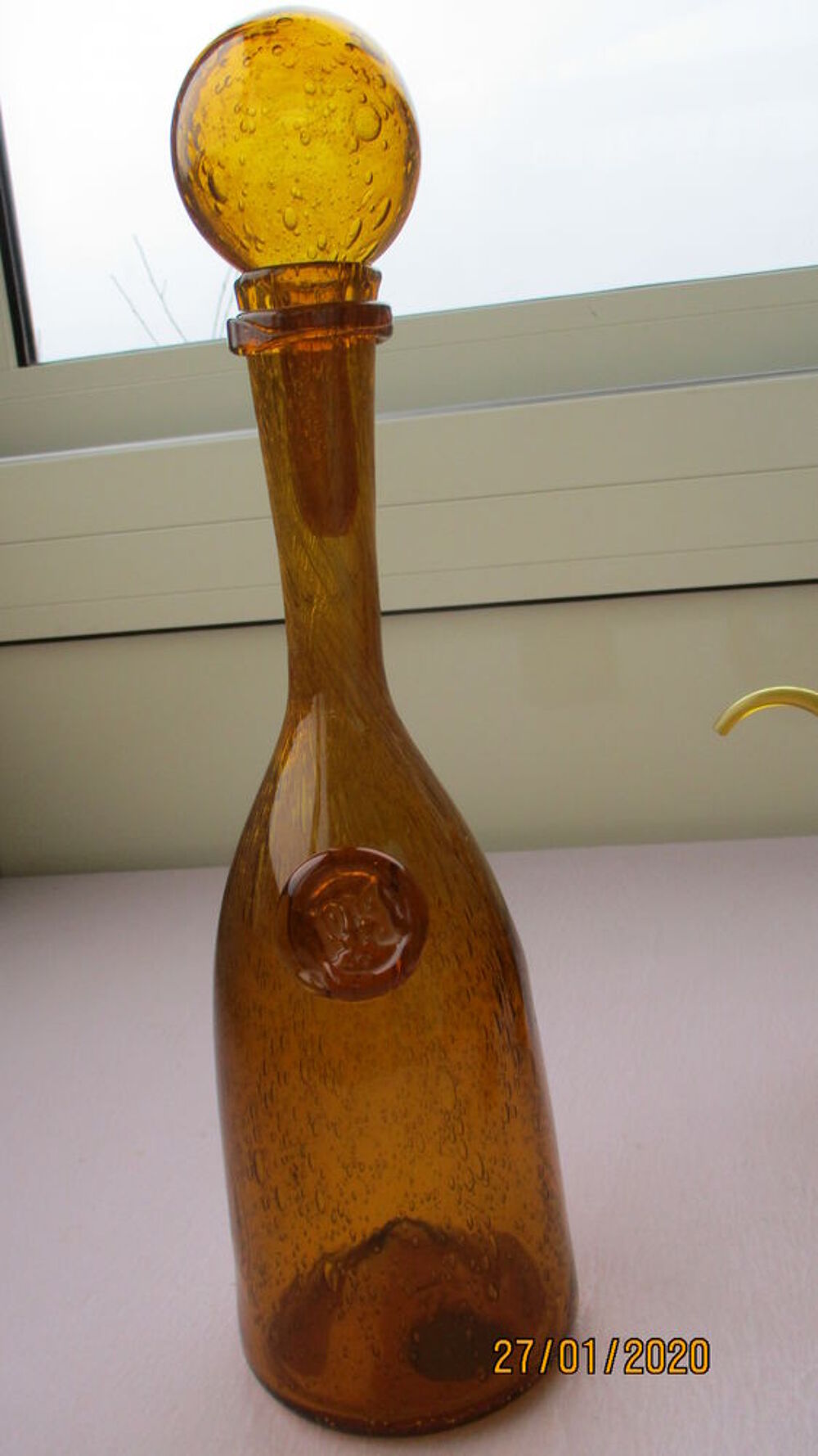Bouteille +verre +carafe en verre ambr&eacute;, souffl&eacute;, bull&eacute;... Décoration