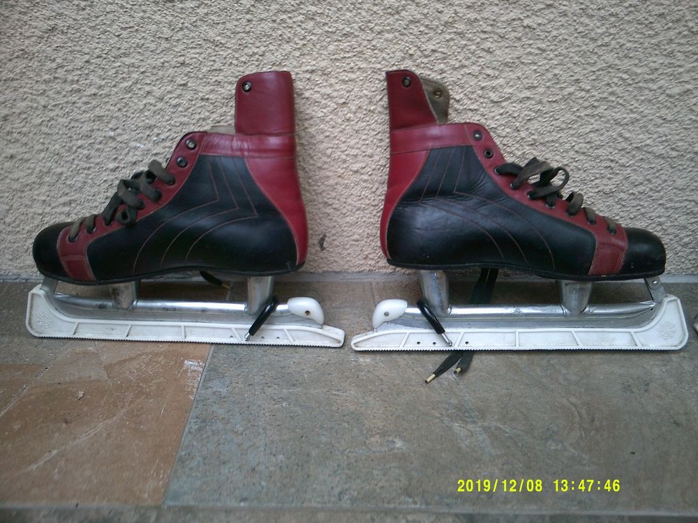 Patins &agrave; Glace 
Sports