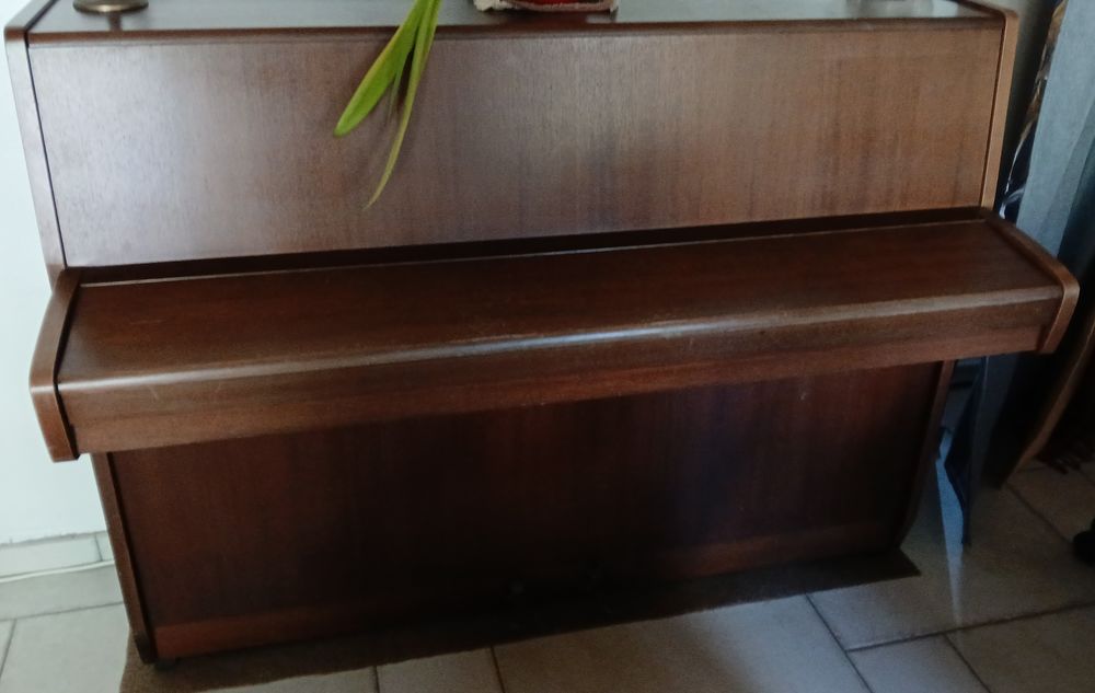 Piano d'&eacute;tude Instruments de musique