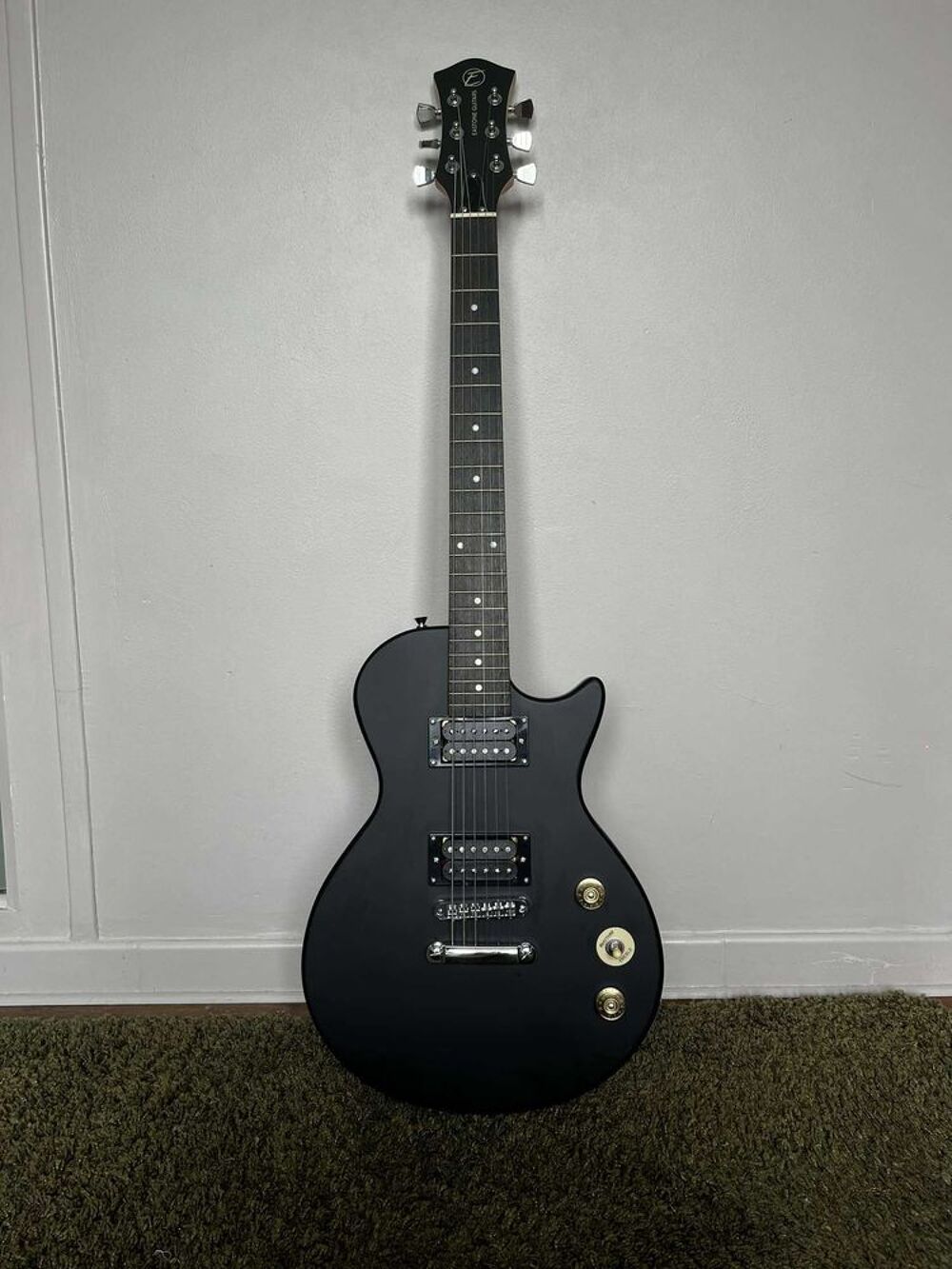 Guitare &eacute;lectrique Eastone LPL70 Satin Noir Instruments de musique