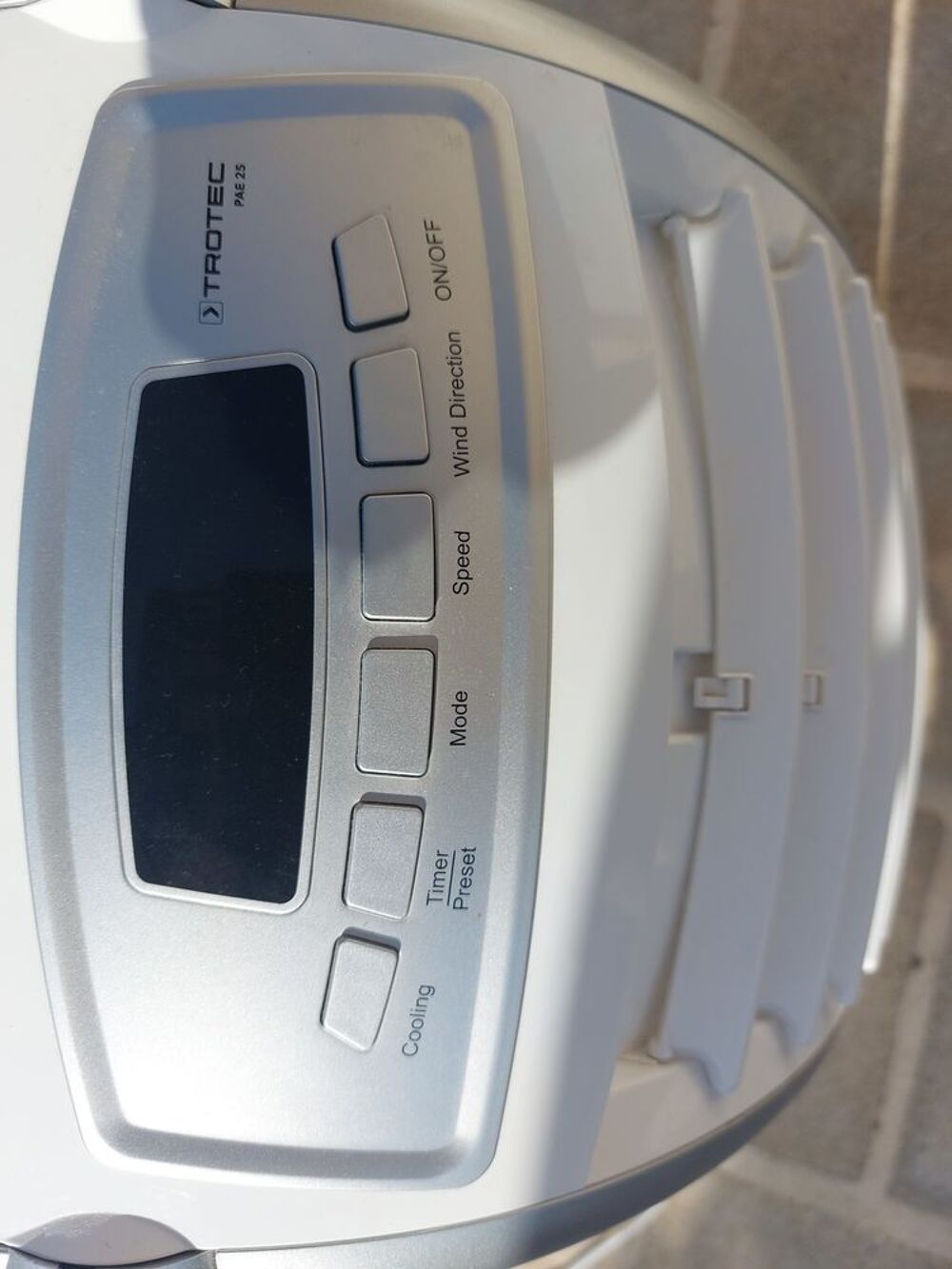 Refroidisseur d'air par &eacute;vaporation TROTEC PAE 25 Electroménager
