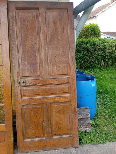 Porte ancienne en bois massif �  �  r�nover 90 Lure (70)