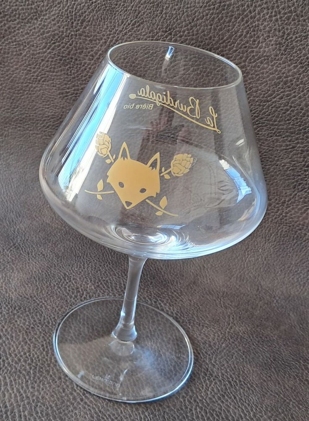 verre &agrave; pied en cristal bi&egrave;re bio la Burdigala 