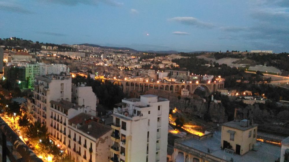Vente Appartement APPARTEMENT de 182 M2 
CONSTANTINE ALGERIE Constantine, algérie (Algerie)