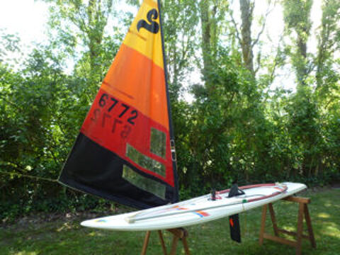 planche  voile SAILBOARD Delta 79 250 Sougy-sur-Loire (58)