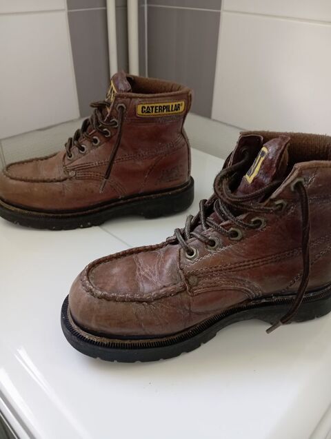 BOOTS CATERPILLAR 35 Rochefort (17)