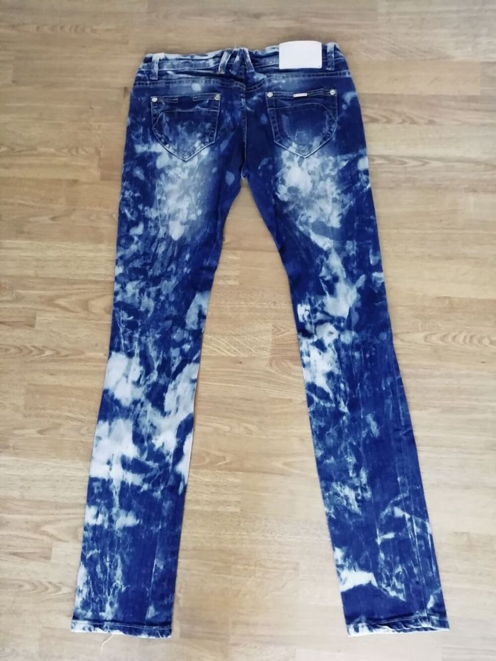 Jeans avec strass Vêtements