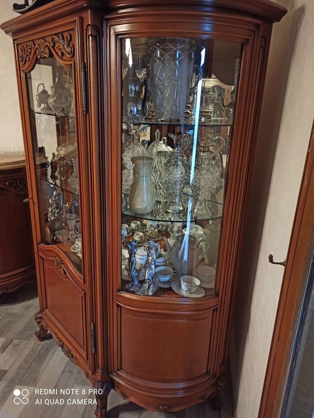Meuble bas + vaiselier en merisier Meubles