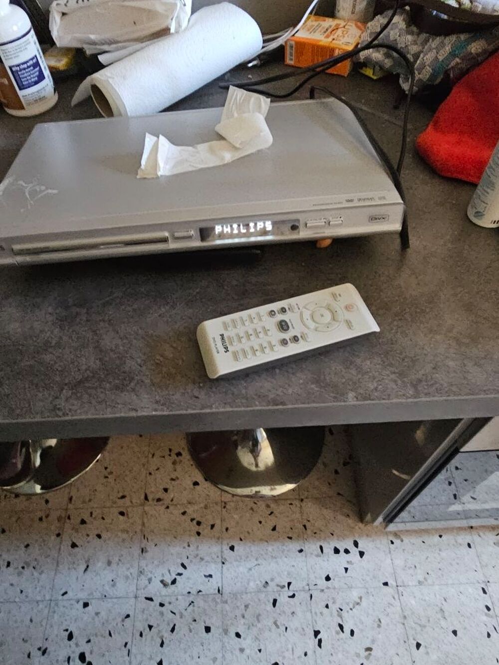 lecteur Dvd Dvix avec t&eacute;l&eacute;commande Audio et hifi