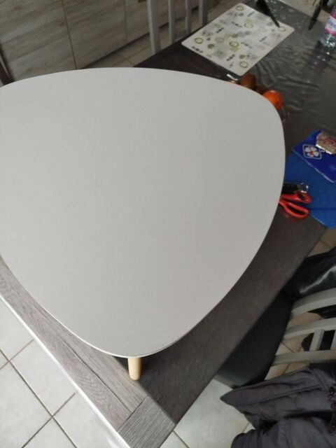 petite table 20 Saint-Yan (71)