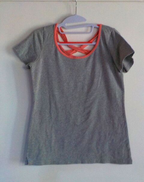TEE-SHIRT GRIS Bordure saumon Françoise Saget Taille 38/40 Bubry (56)