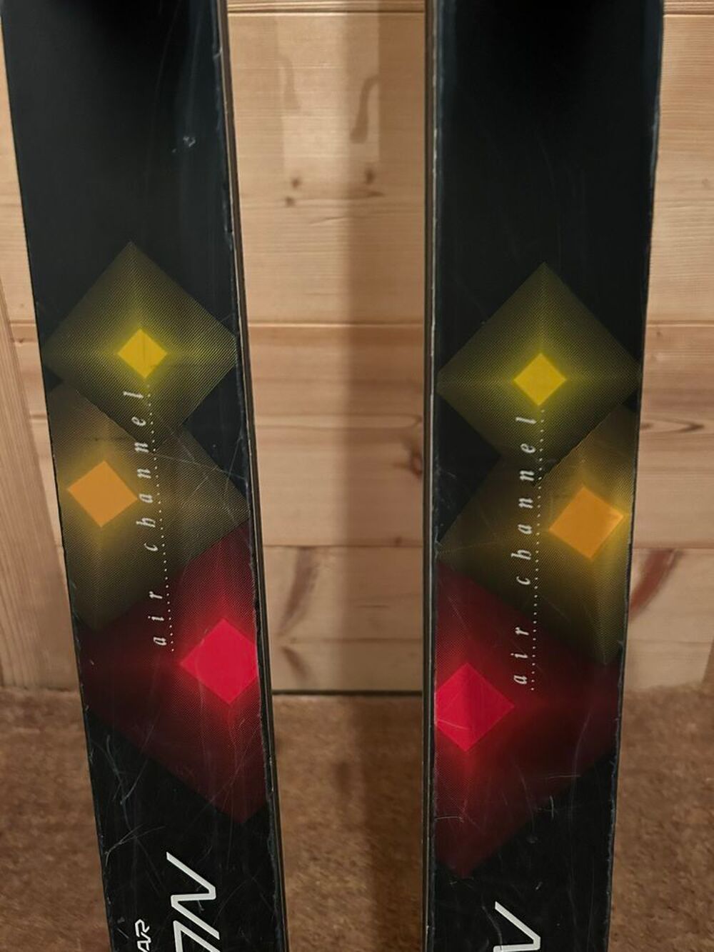 SKIS DYNASTAR haut de gamme Ann&eacute;es 88/90 , modele HZ FUSION Sports
