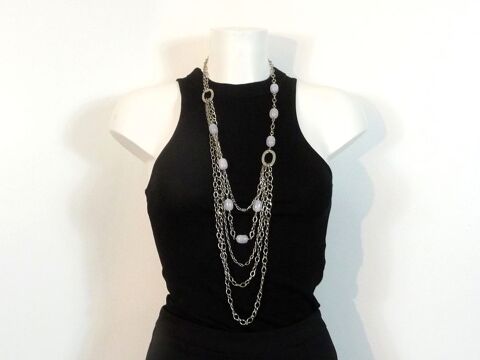 Collier/ Sautoir en M�tal Argent� avec Perles Plastique Gris 17 Paris 15 (75)