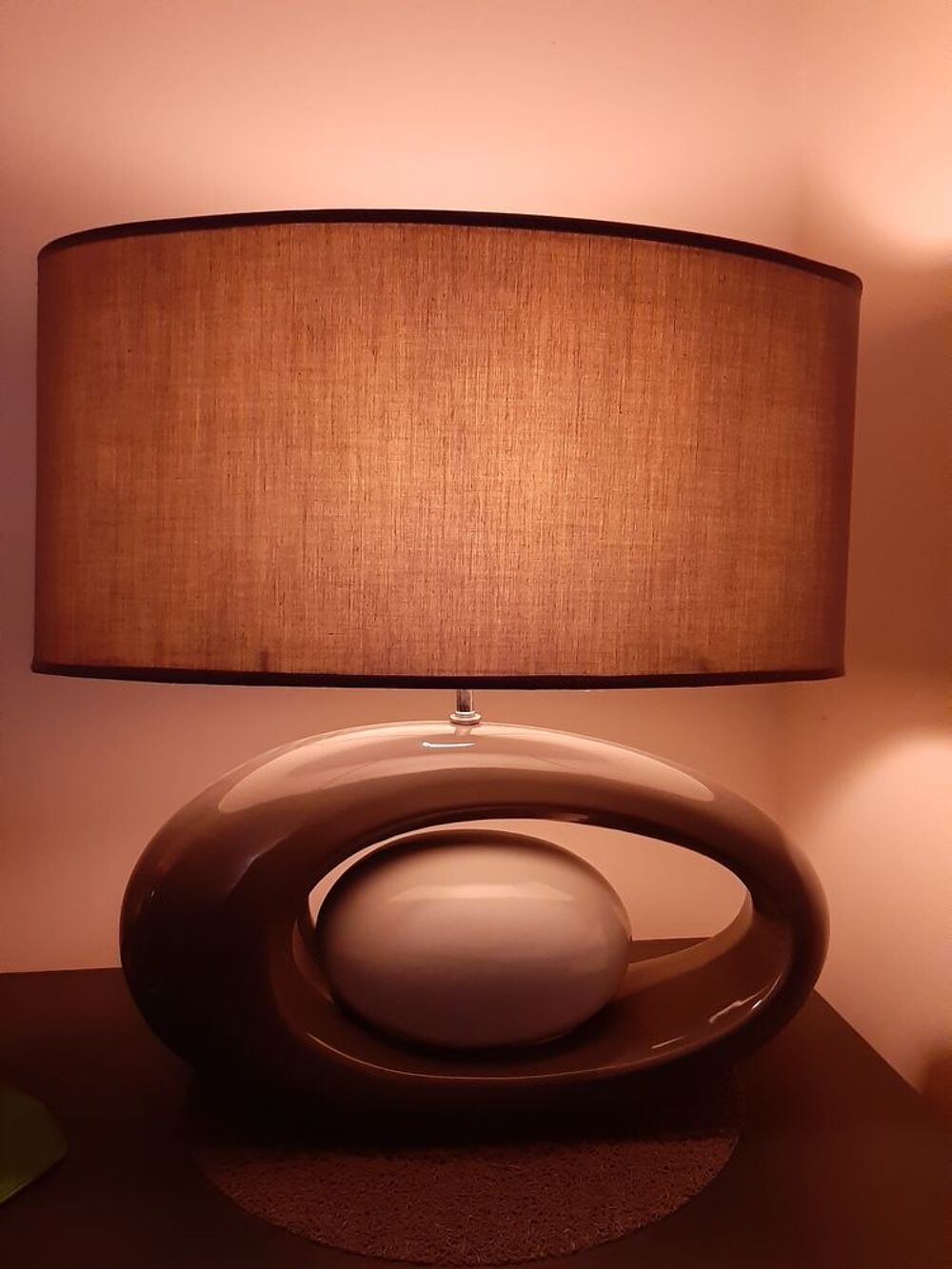 Grandes lampes avec abat-jour gris Meubles