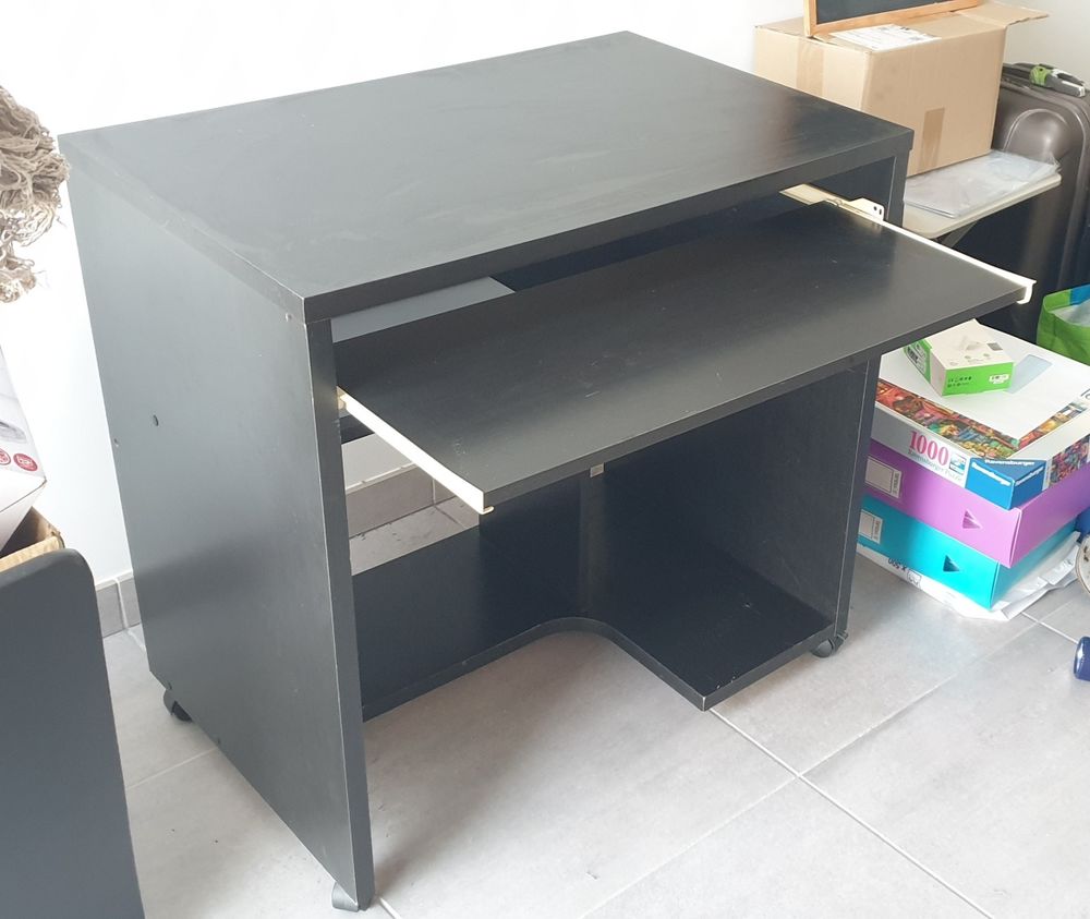 PETIT BUREAU NOIR - AVEC TABLETTE CLAVIER Meubles