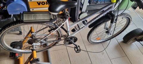 V�lo Dame Decathlon 21 Vitesses - Etat neuf 50 Tallard (05)