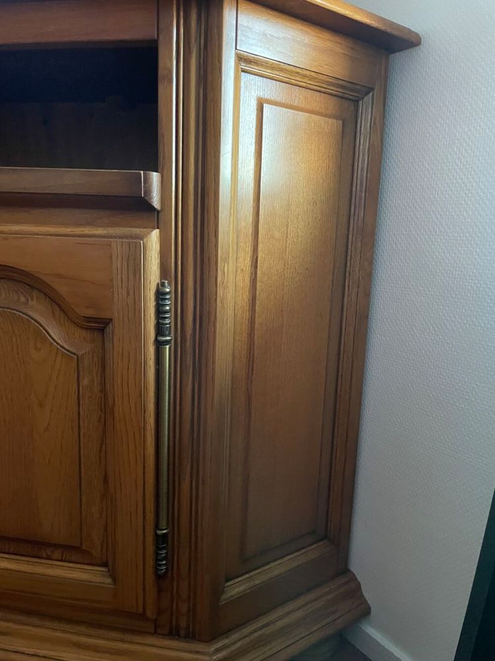 Meuble ancien d'angle en bois massif Meubles