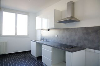  Appartement à louer 3 pièces 72 m²