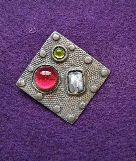 Broche bijou fantaisie Sigoulès (24)