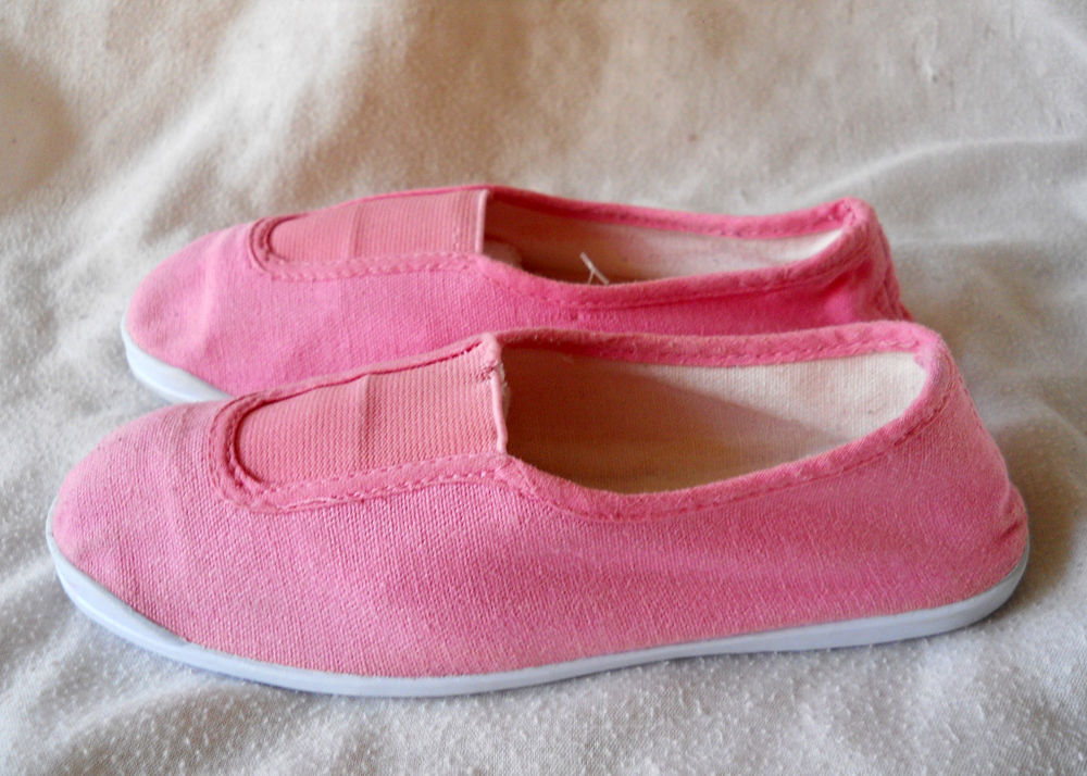 CHAUSSONS DE GYMNASTIQUE NEUFS pointure 29 Sports