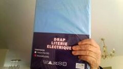   3 draps de 1.60 neuf couleur bleu emballe 