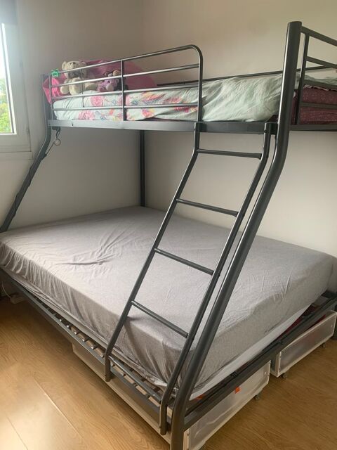 Lit superpos 2 + 1 places 120 Vence (06)